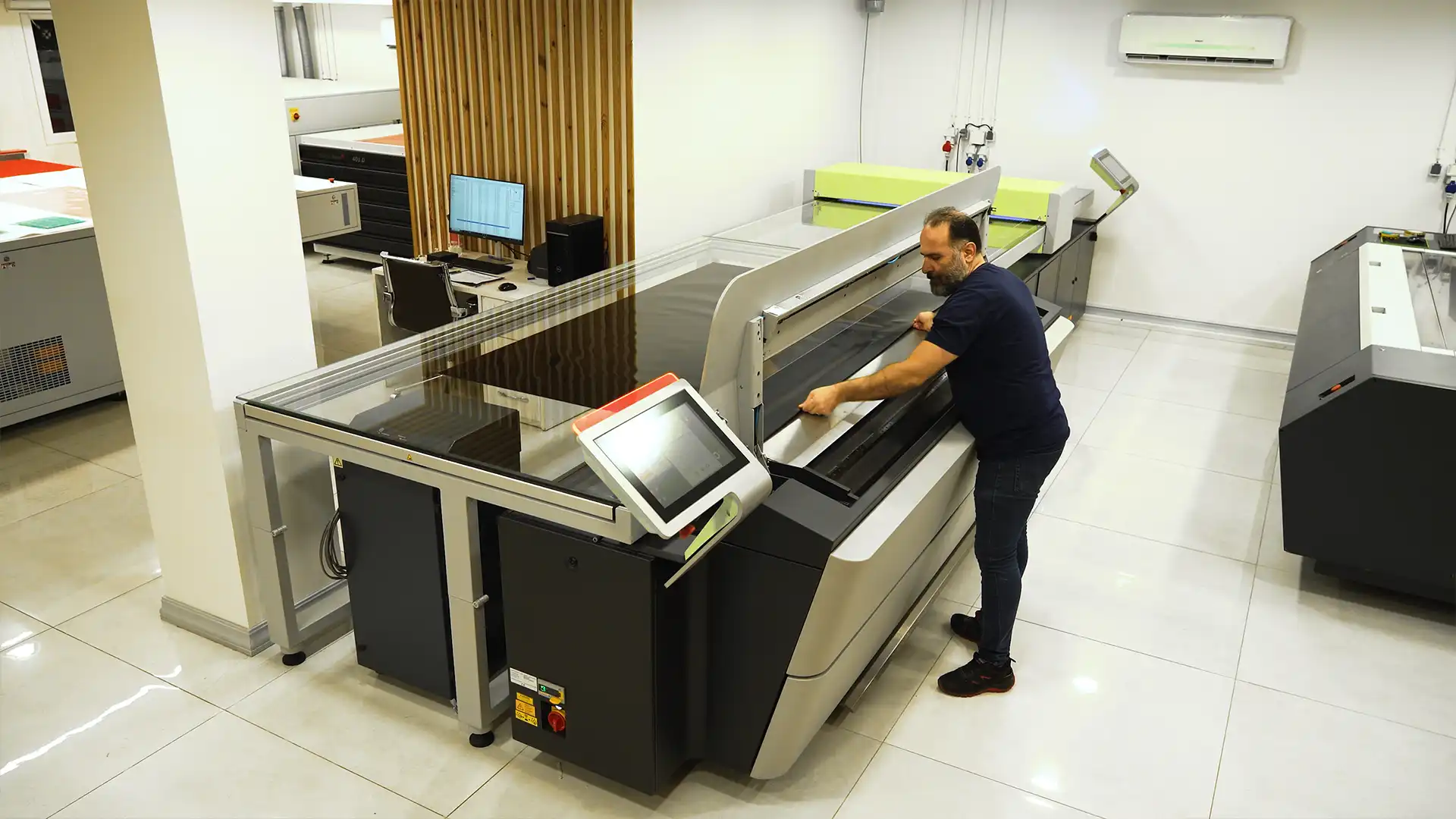 ویستا دیجیتال نسل جدید کلیشه 27 ویستا دیجیتال