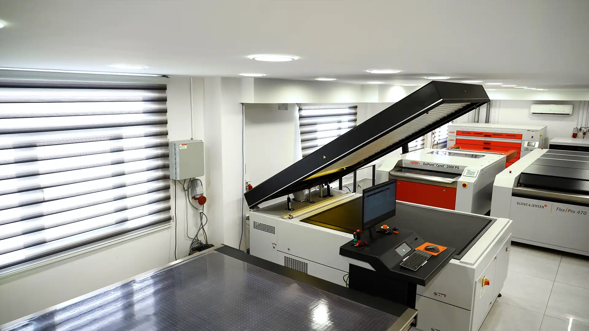 ویستا دیجیتال نسل جدید کلیشه 25 ویستا دیجیتال