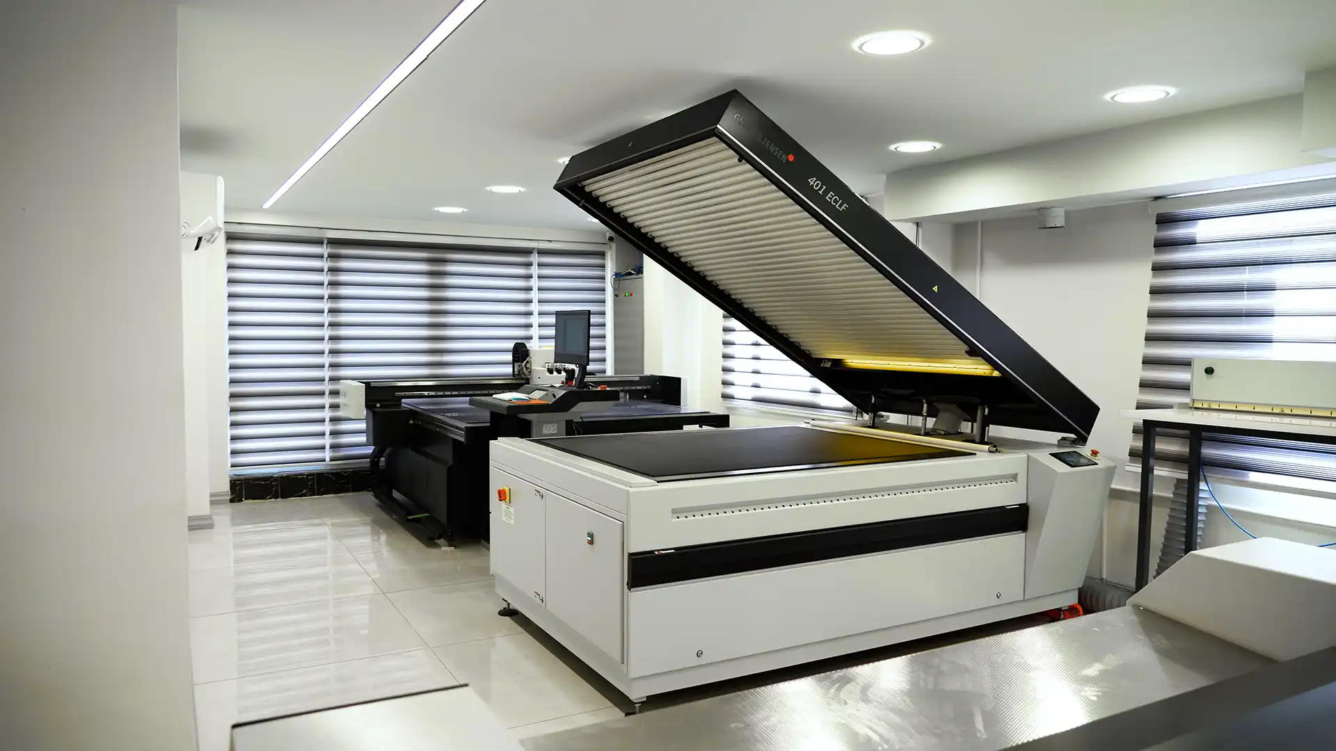 ویستا دیجیتال نسل جدید کلیشه 19 ویستا دیجیتال