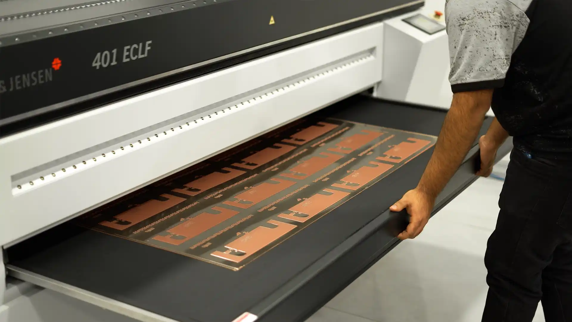 ویستا دیجیتال نسل جدید کلیشه 23 ویستا دیجیتال